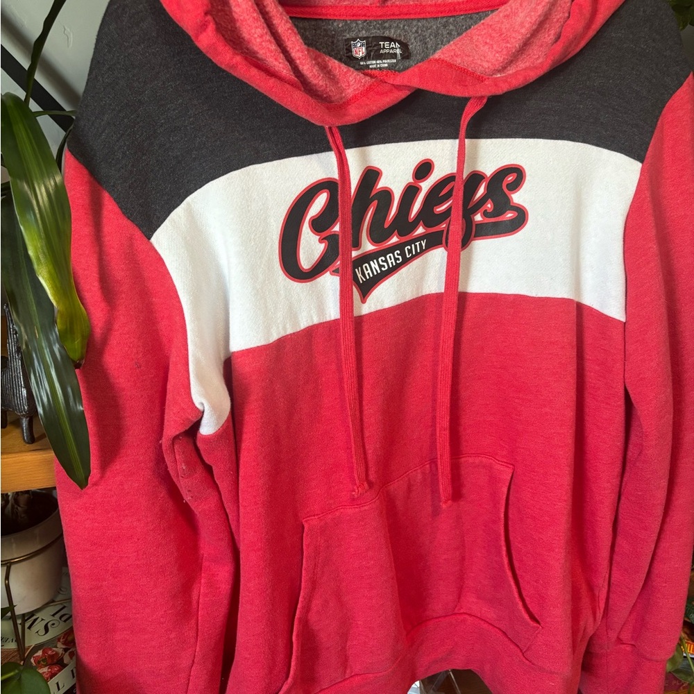 NFL Chiefs Red, Black, and White Hoodie - Picture 3 of 4